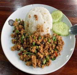 クアクリン（คั่วกลิ้ง）