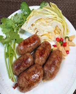 サイクローク・イサーン（ไส้กรอกอีสาน）